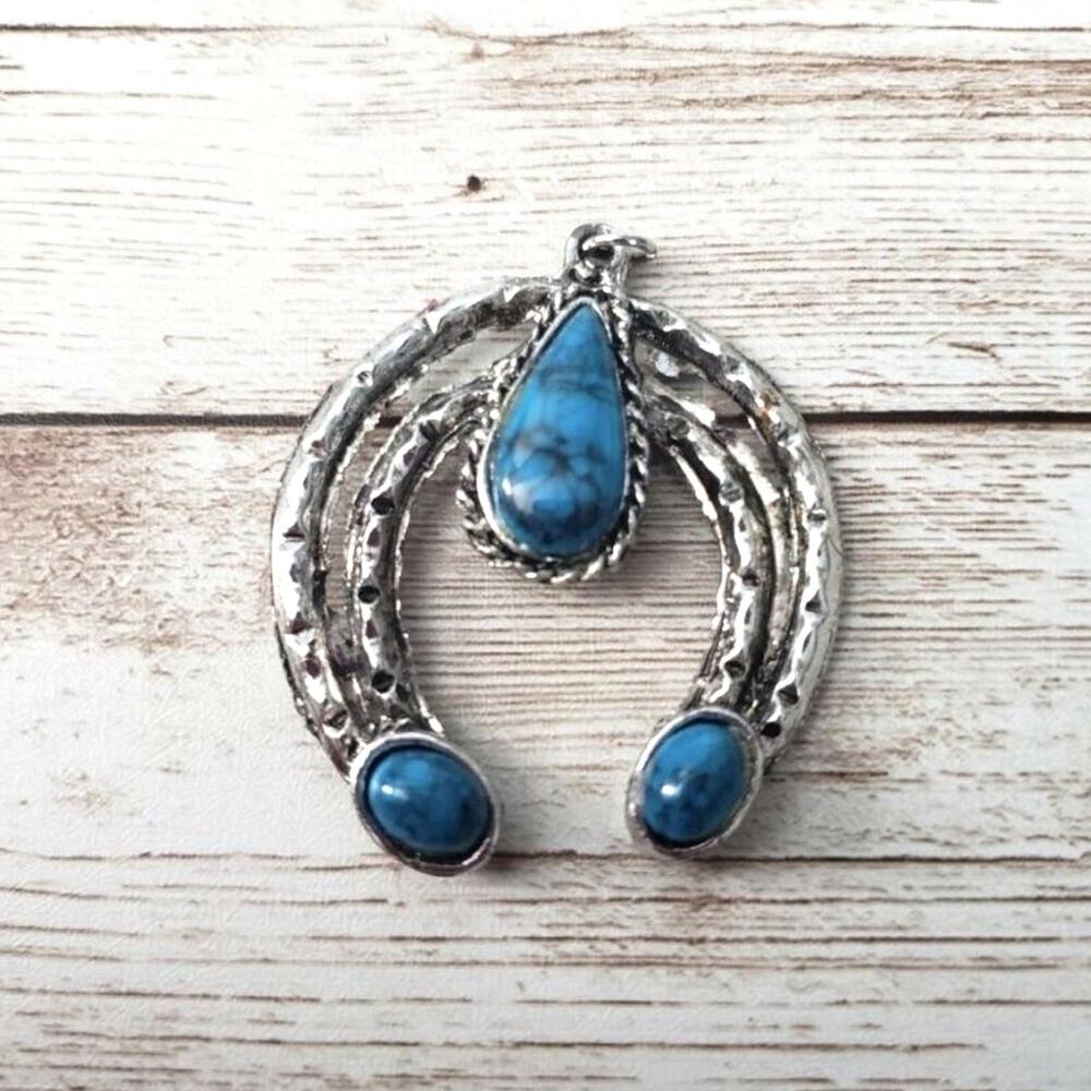 Vintage Pendant Unusual Large Blue & Silver Tone